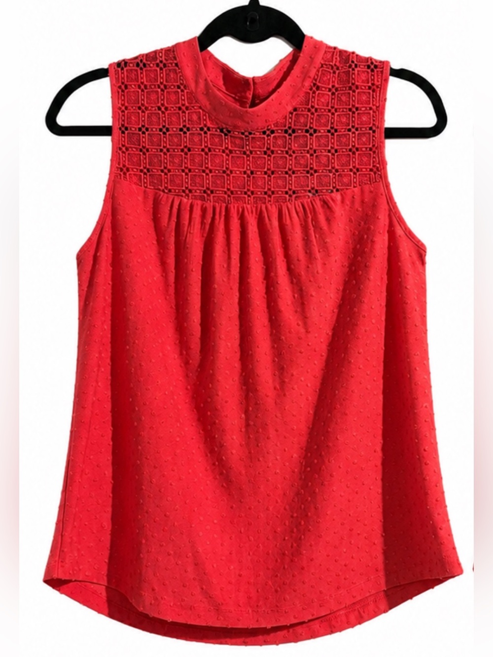 Daniel Rainn Red Swiss Dot Crochet Yoke Keyhole Back Sleeveless Blouse NWT